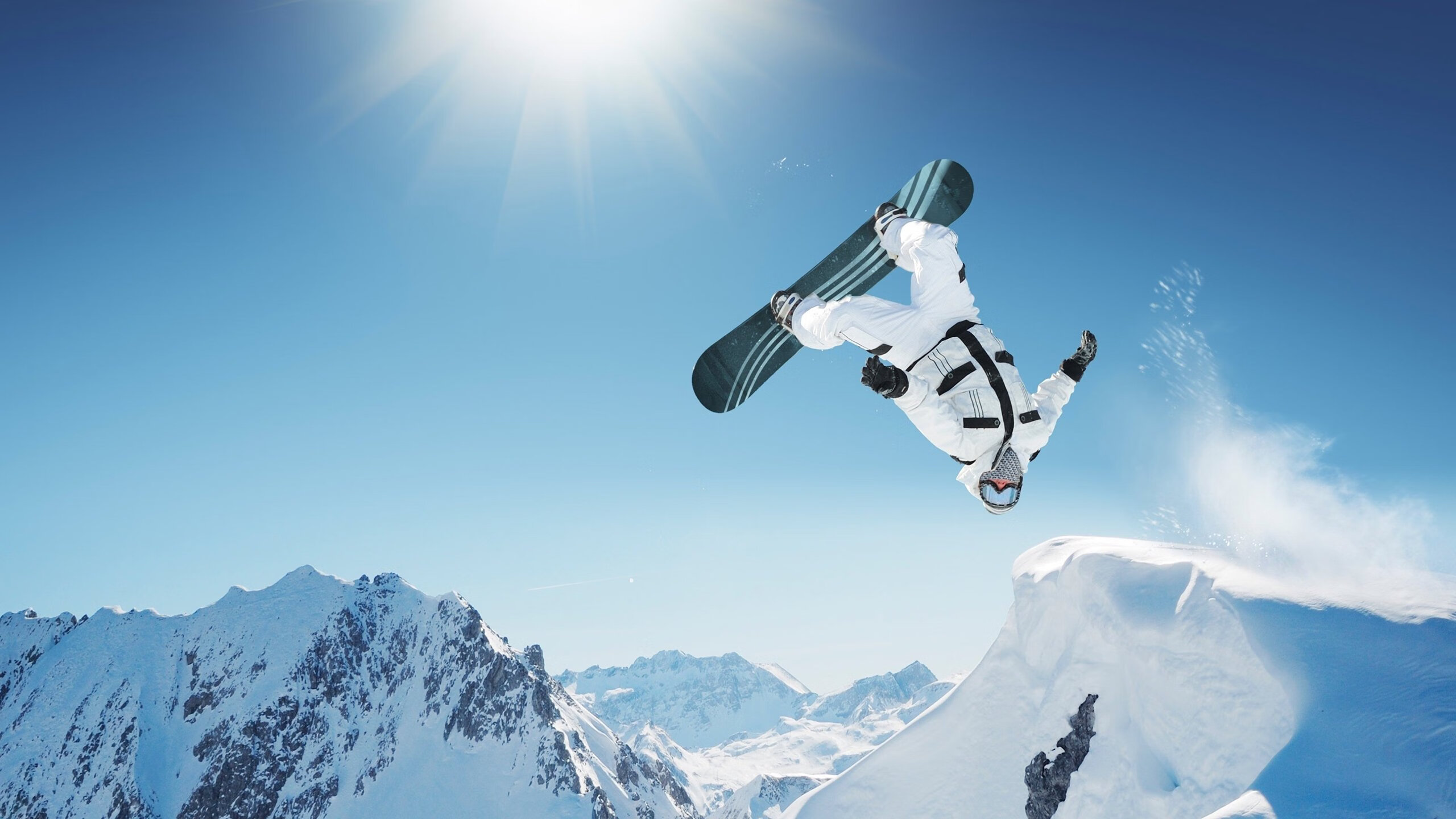 开云官方app入口-阿斯顿马丁绝杀迈凯伦！周冠宇状态火热引爆F1赛场，中国速度再掀风暴