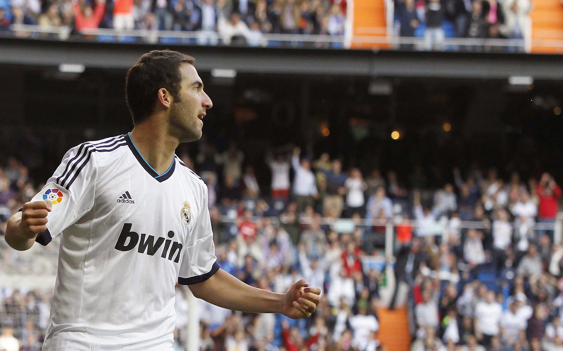 开云平台-德甲战场，桑巴风暴，巴西双子星决胜巅峰，皇马基因搅动冠军棋局